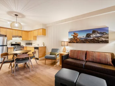 2315 4308 Main Street, Whistler, BC, Whistler — Apartment/Condo for sale