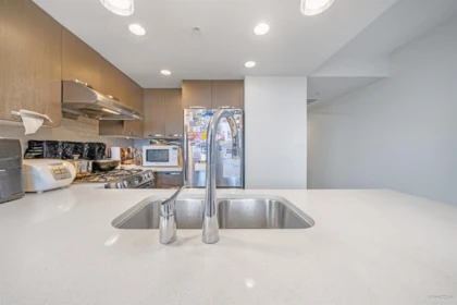 501 6888 Cooney Road, Richmond, BC, Richmond — Apartment/Condo for sale