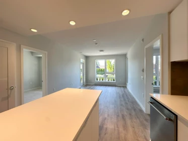 210 615 Cottonwood Avenue, Coquitlam, BC, Coquitlam — Apartment/Condo for sale