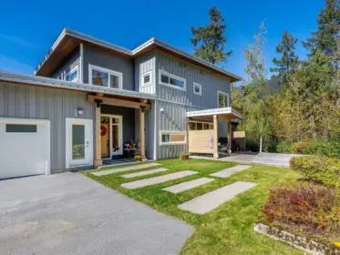 1087 Madeley Place, Whistler, BC, Whistler — Single Family Residence for sale
