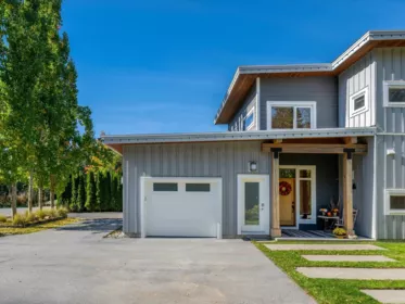 1087 Madeley Place, Whistler, BC, Whistler — Single Family Residence for sale