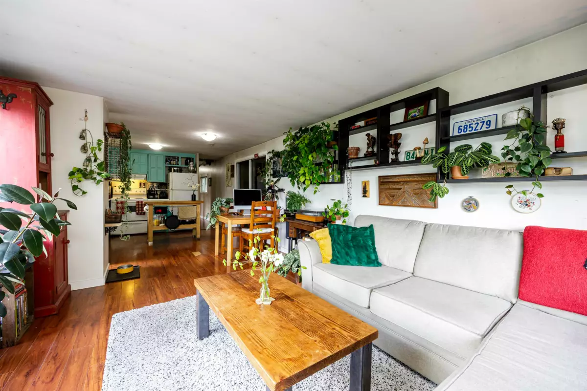 Bedroom 3 Photo of 966 Copper Drive, Britannia Beach, BC