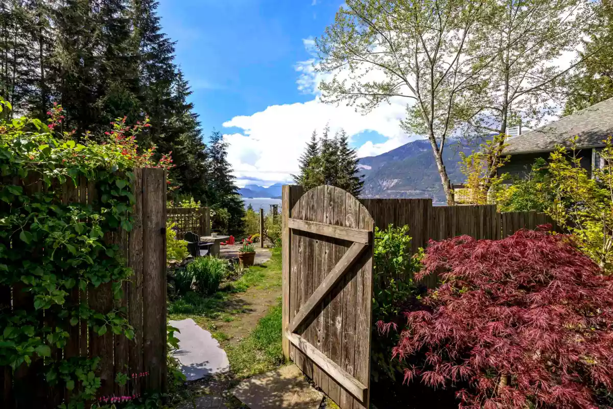 Staircase Photo of 966 Copper Drive, Britannia Beach, BC