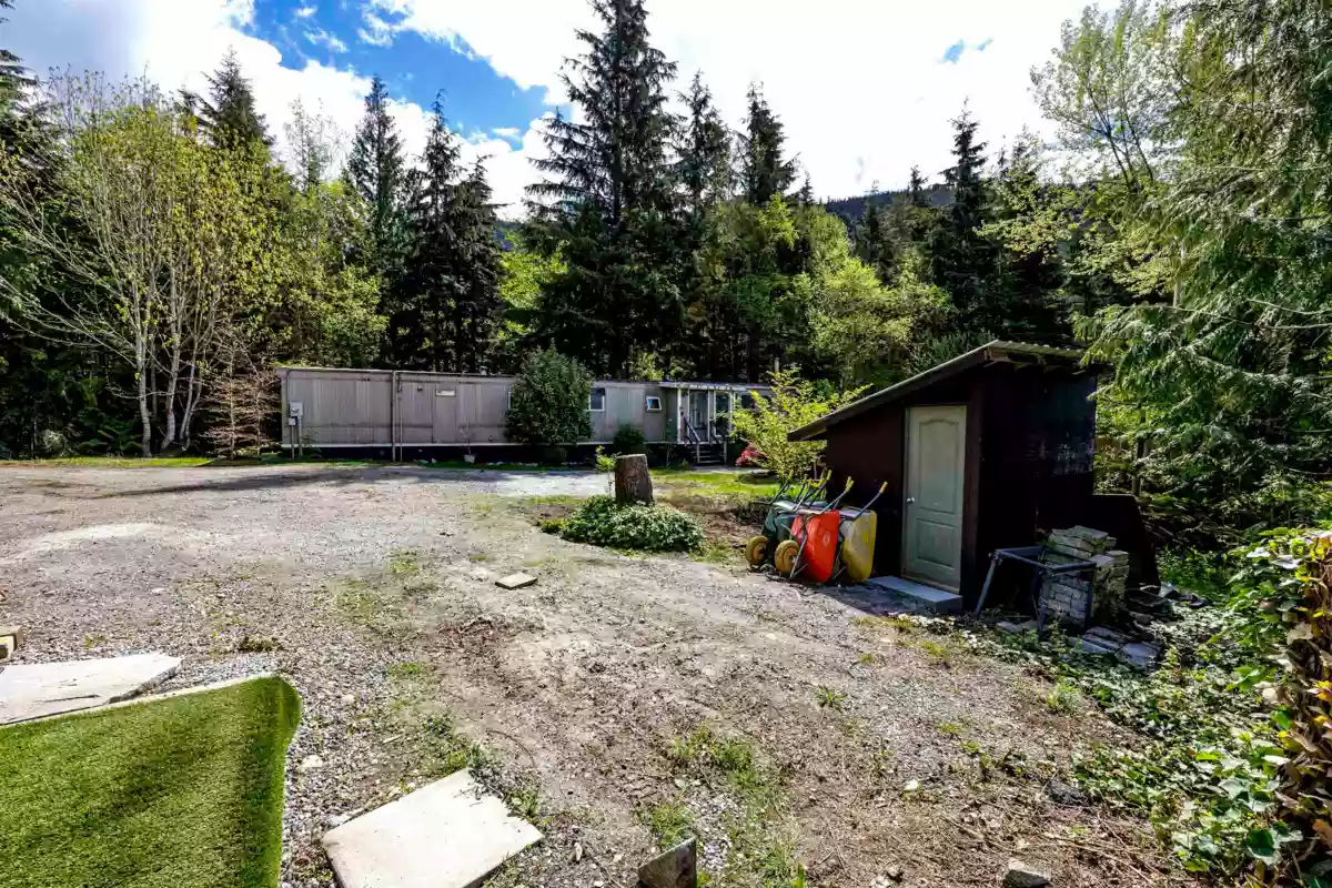 Swimming Pool Photo of 966 Copper Drive, Britannia Beach, BC