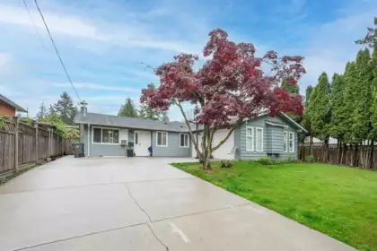 14088 78 Avenue, Surrey, BC, East Newton — 3 bed single family residence for sale