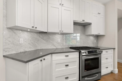 214 14855 Thrift Avenue, White Rock, BC, White Rock — Apartment/Condo for sale