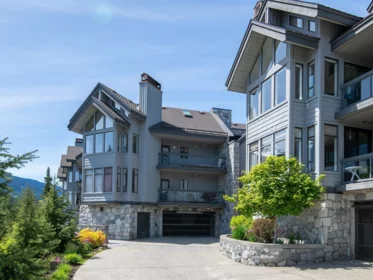 306 3212 Blueberry Drive, Whistler, BC, Whistler — Apartment/Condo for sale