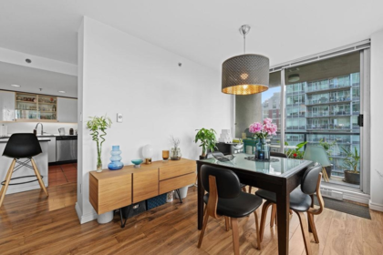 2002 889 Homer Street, Vancouver, BC, Vancouver — Apartment/Condo for sale