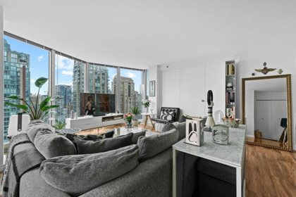 2002 889 Homer Street, Vancouver, BC, Vancouver — Apartment/Condo for sale