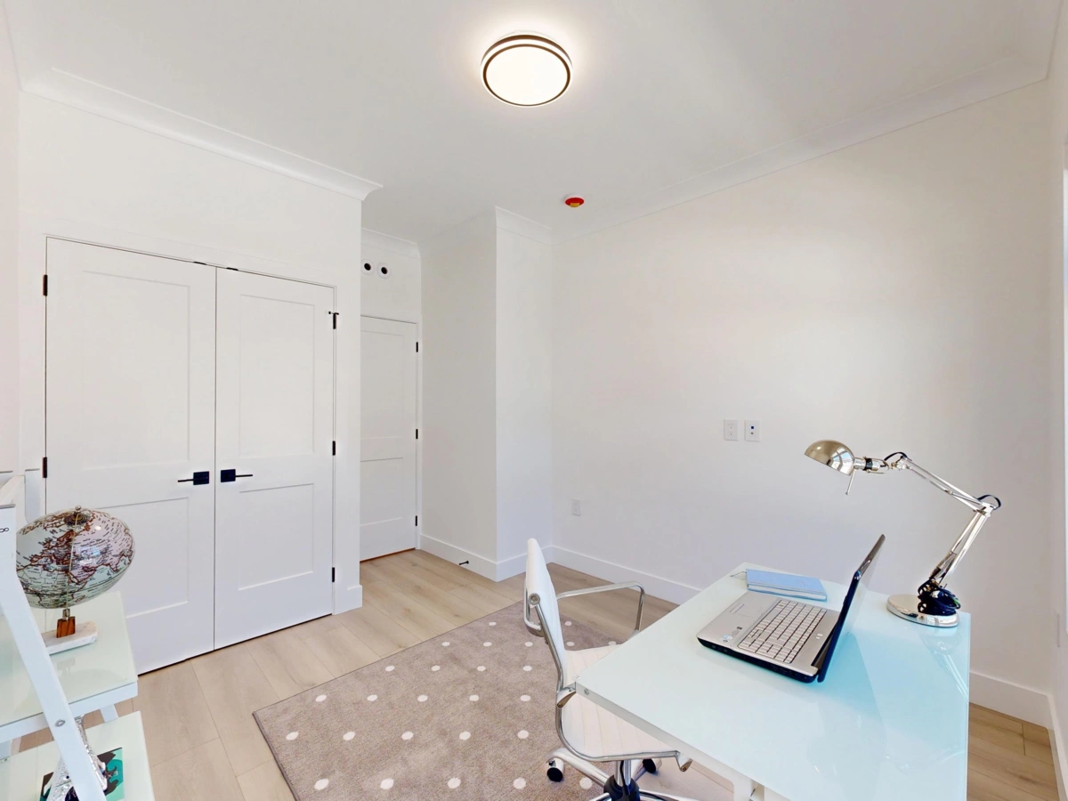 Hallway Photo of 9 7100 Ash Street, Richmond, BC