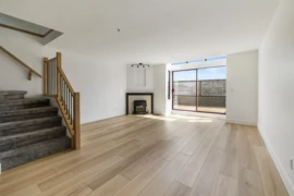 MLS R3025617