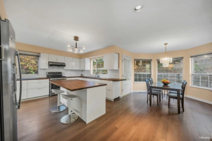 Kitchen Island Photo of 2233 Monashee Court, Coquitlam, BC
