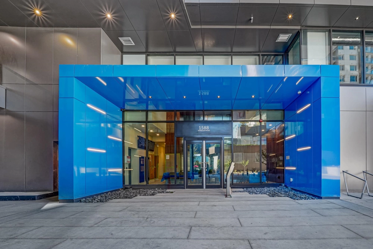 Hot Tub / Spa Photo of 2006 1588 Johnston Road, Surrey, BC