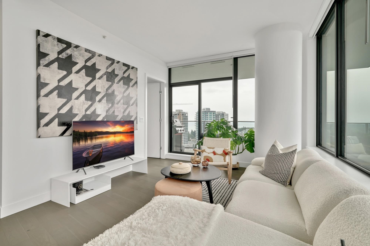 Kitchen Photo of 2006 1588 Johnston Road, Surrey, BC