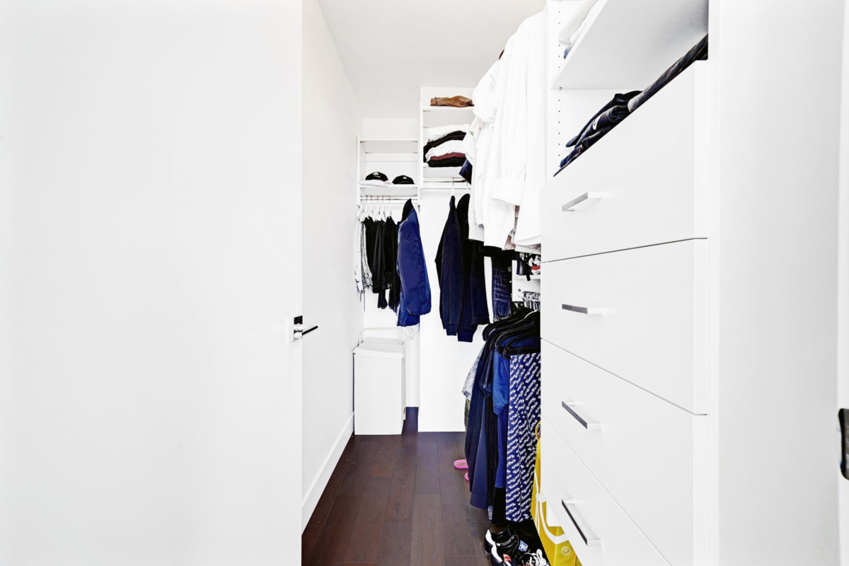 Powder Room Photo of 2006 1588 Johnston Road, Surrey, BC