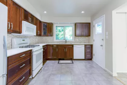 11542 Wood Street, Maple Ridge, BC, Maple Ridge — Single Family Residence for sale