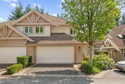 48 3405 Plateau Boulevard, Coquitlam, BC, Coquitlam — Townhouse for sale