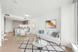 901 7388 Kingsway, Burnaby, BC