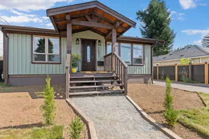 7582 Dunsmuir Street, Mission, BC, Mission — Single Family Residence for sale