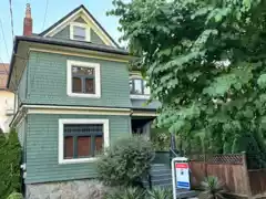 403 Ninth Street, New Westminster, BC