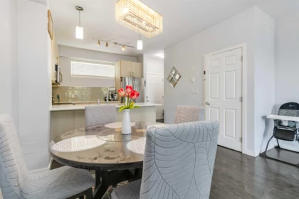 Breakfast Nook Photo of 230 32095 Hillcrest Avenue, Abbotsford, BC