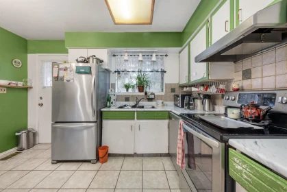 Kitchen Island Photo of 4785 46 Avenue, Delta, BC