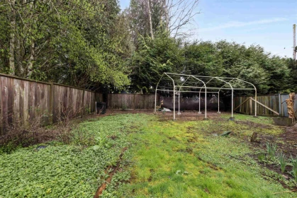 Outdoor Deck Photo of 4785 46 Avenue, Delta, BC