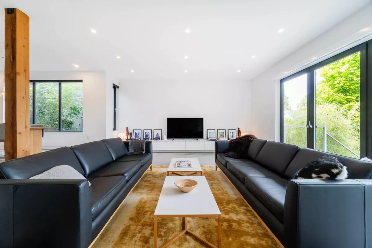 Breakfast Nook Photo of 521 E 30th Avenue, Vancouver, BC