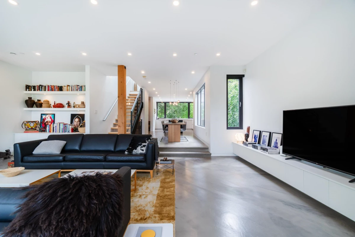 Primary Bathroom Photo of 521 E 30th Avenue, Vancouver, BC