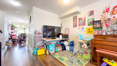 Breakfast Nook Photo of 152 16177 83 Avenue, Surrey, BC