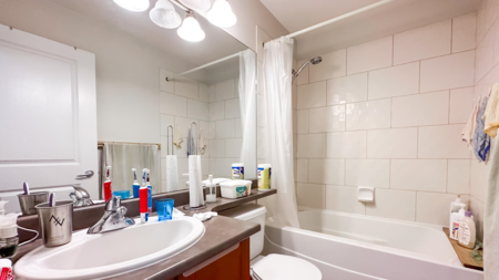 Hallway Photo of 152 16177 83 Avenue, Surrey, BC