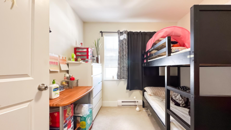 Laundry Room Photo of 152 16177 83 Avenue, Surrey, BC
