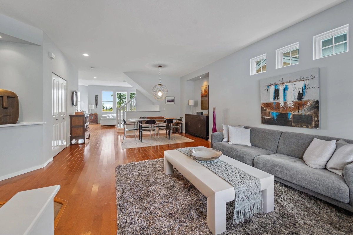 Breakfast Nook Photo of 149 Sycamore Drive, Port Moody, BC