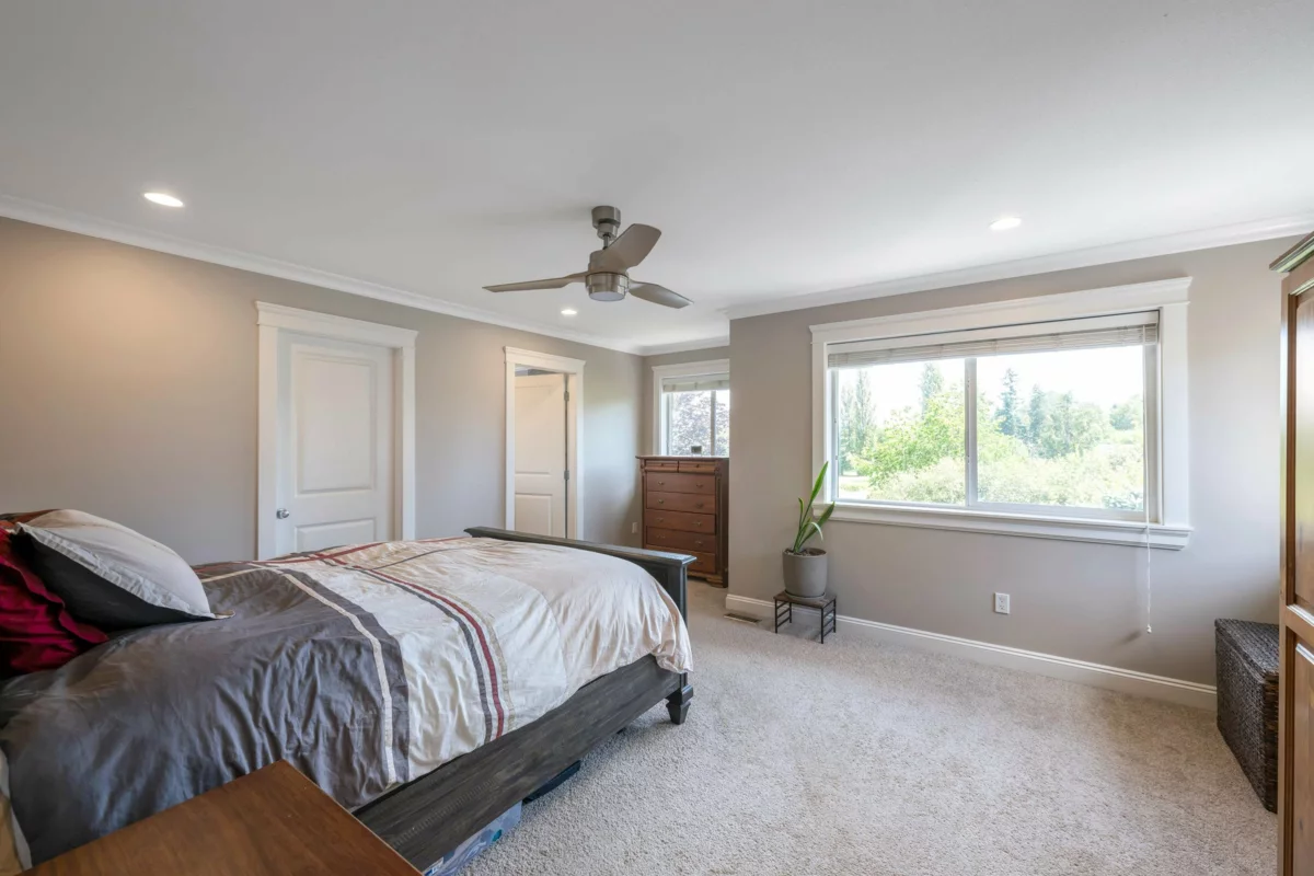 Entry Foyer Photo of 20472 98a Avenue, Langley, BC
