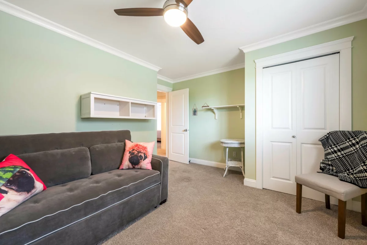 Front Yard Photo of 20472 98a Avenue, Langley, BC