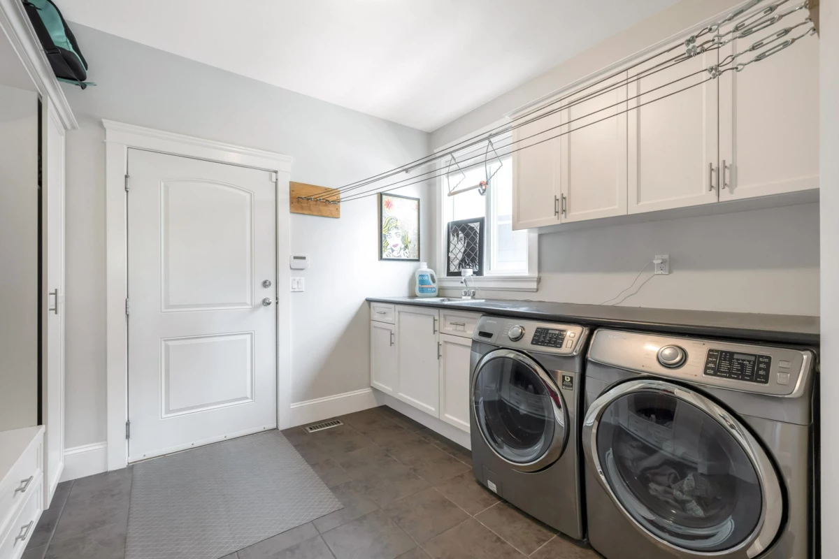 Laundry Room Photo of 20472 98a Avenue, Langley, BC