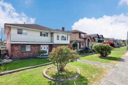 4462 Napier Street, Burnaby, BC, Burnaby — Single Family Residence for sale