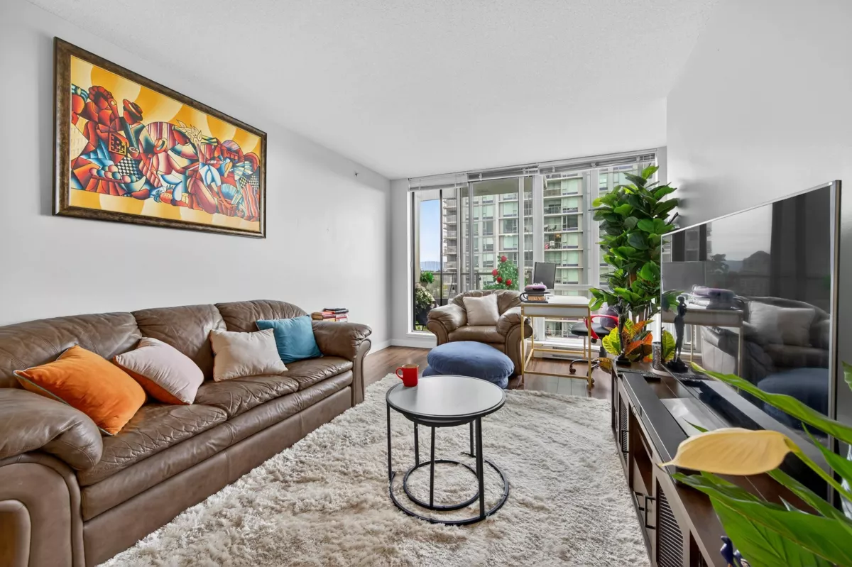 Family Room Photo of 2309 13688 100 Avenue, Surrey, BC