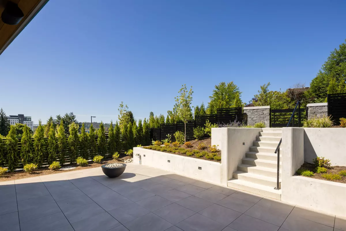 Garden / Landscaping Photo of 592 Arthur Erickson Place, West Vancouver, BC