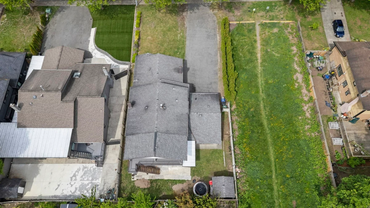 Hot Tub / Spa Photo of 15042 85a Avenue, Surrey, BC