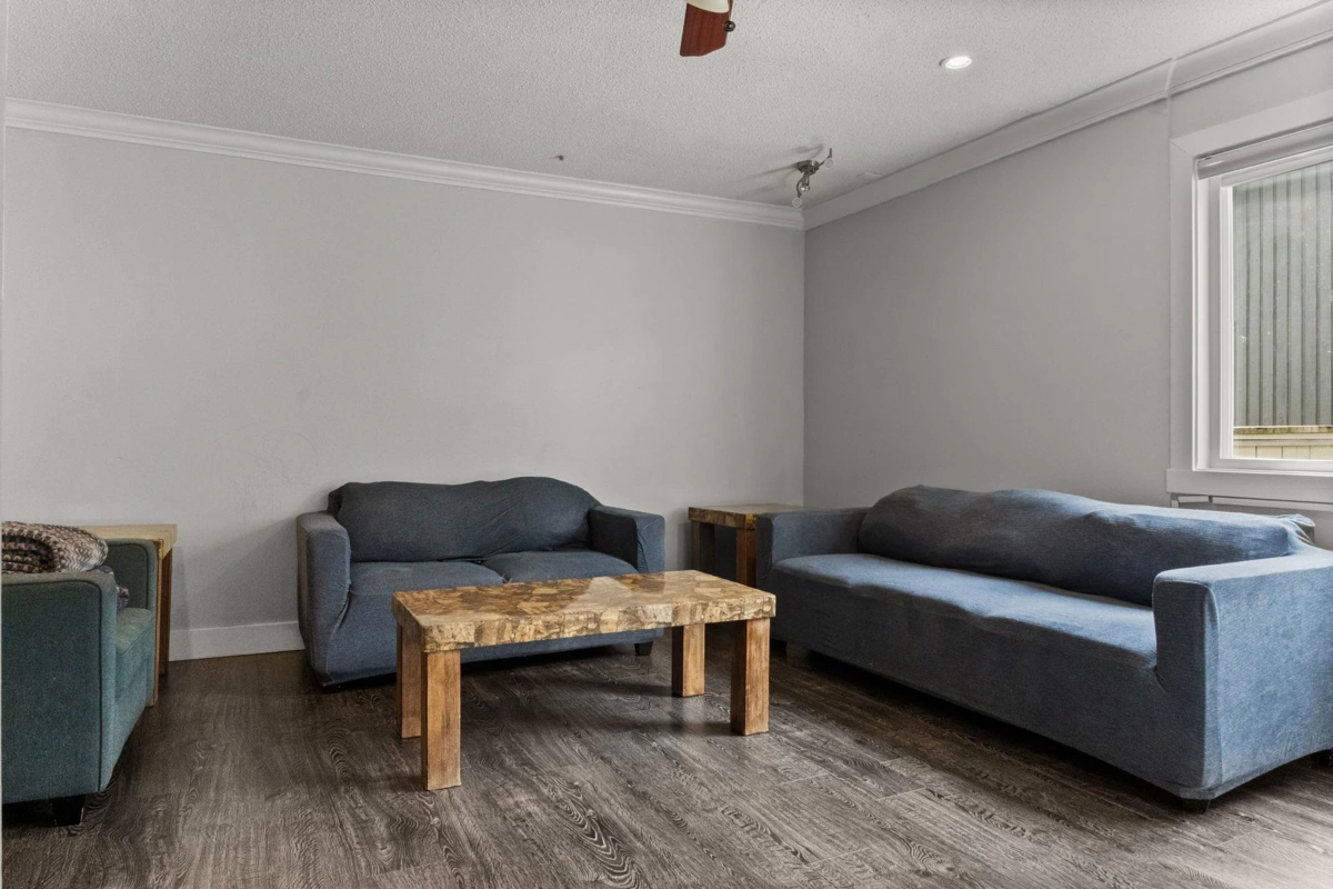 Office / Den Photo of 15042 85a Avenue, Surrey, BC