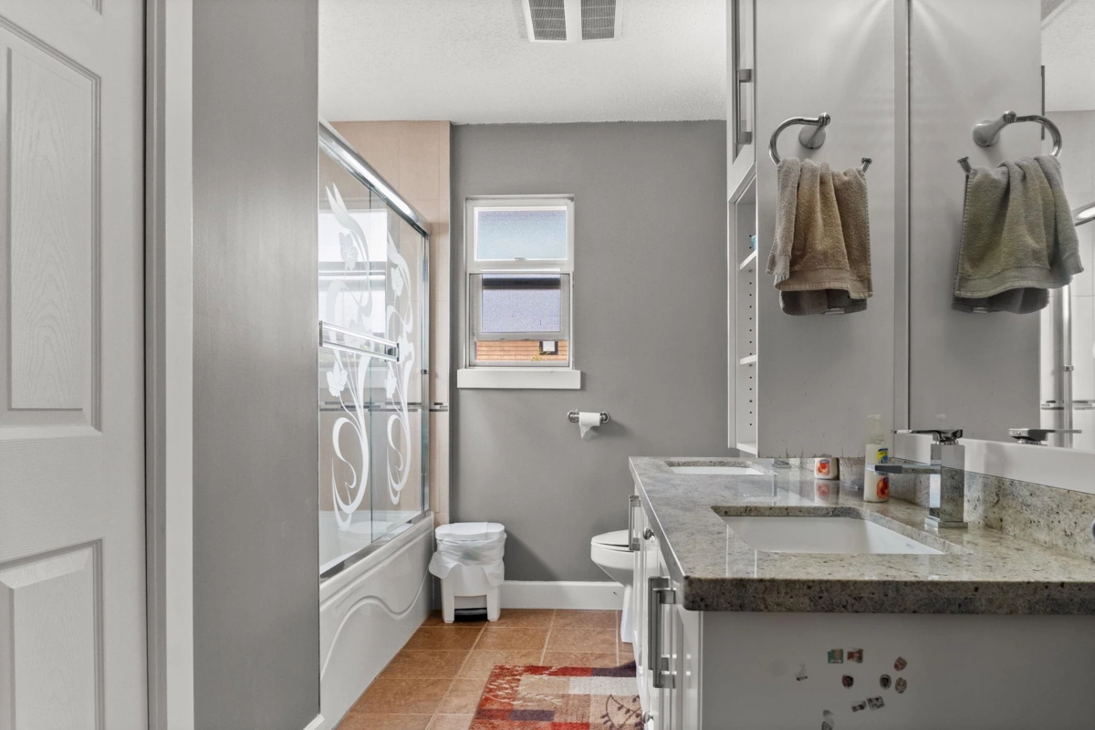 Outdoor Deck Photo of 15042 85a Avenue, Surrey, BC