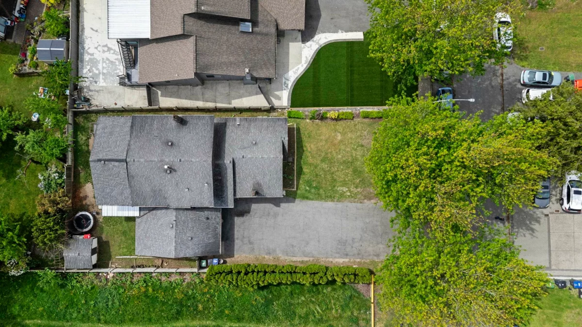 Outdoor Kitchen Photo of 15042 85a Avenue, Surrey, BC