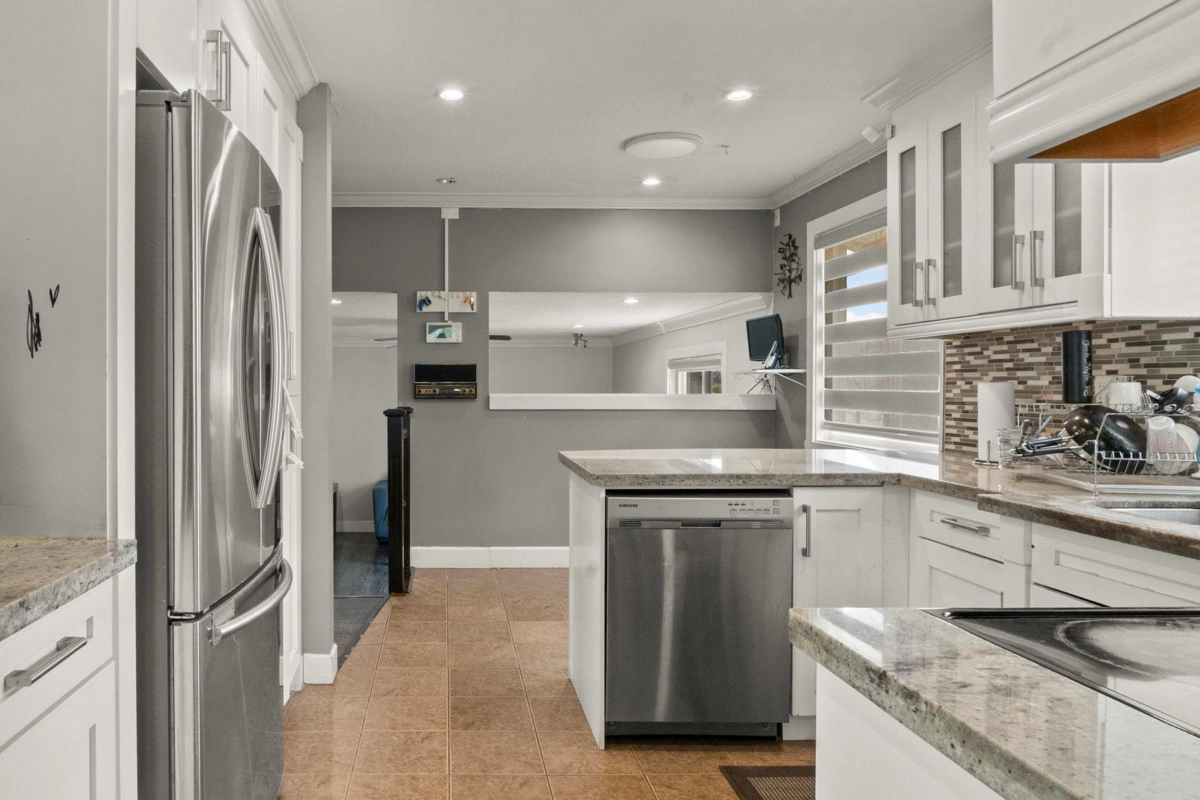 Pantry Photo of 15042 85a Avenue, Surrey, BC