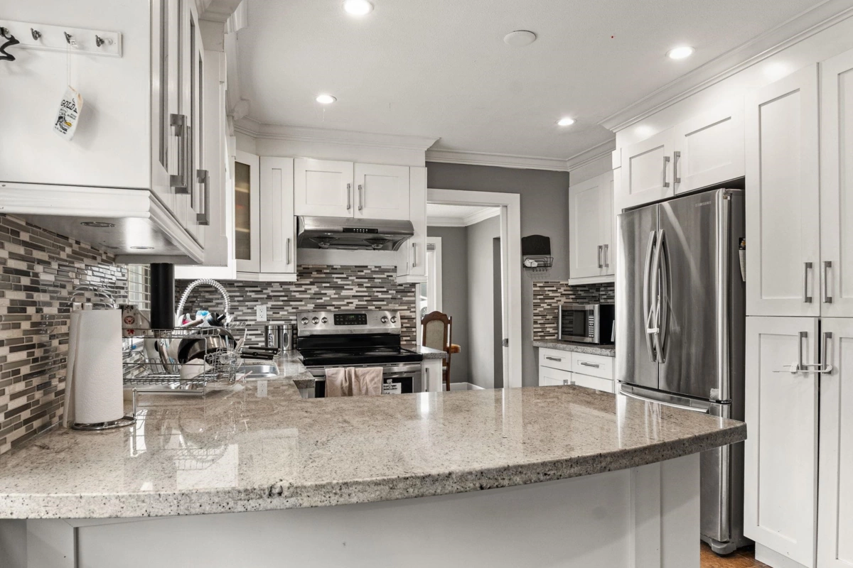 Walk-In Closet Photo of 15042 85a Avenue, Surrey, BC