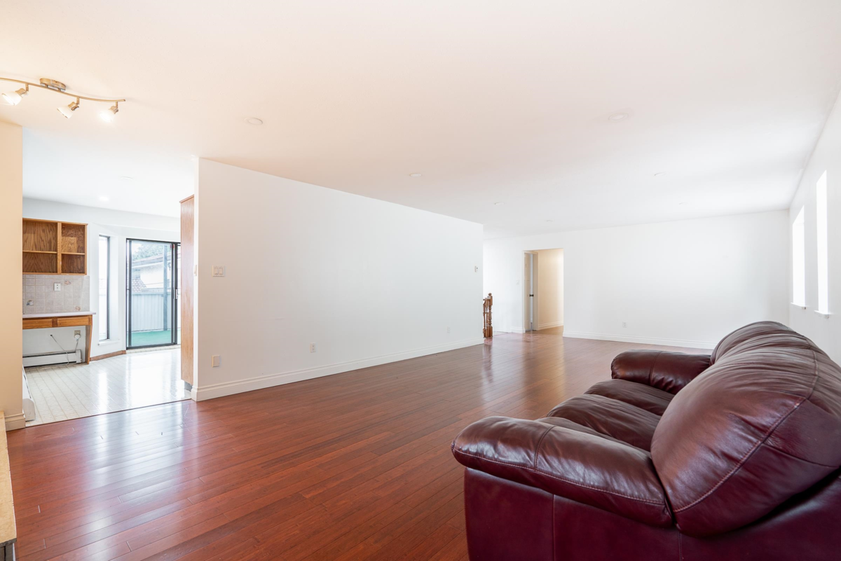 Family Room Photo of 11334 136 Street, Surrey, BC