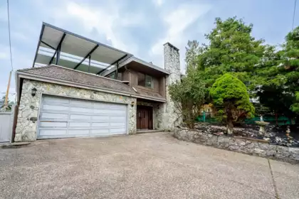 11334 136 Street, Surrey, BC, Bolivar Heights — 9 bed single family residence for sale