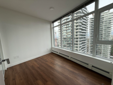 Walk-In Closet Photo of 1412 13308 Central Avenue, Surrey, BC