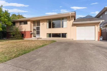 311 Allison Avenue, Hope, BC, Hope — Single Family Residence for sale