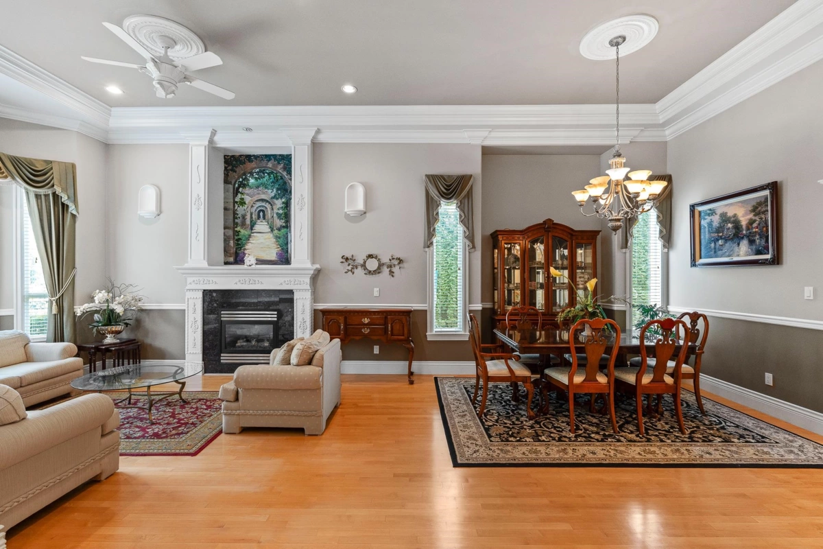 Family Room Photo of 11255 164 Street, Surrey, BC